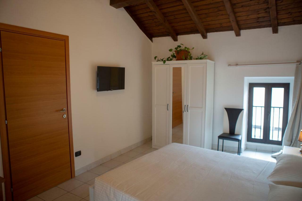 Nicolaus Apartment Sesto Calende Exterior photo